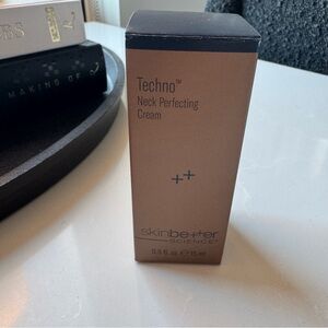 Skinbetter Science Techno Neck Perfecting Cream - Brown